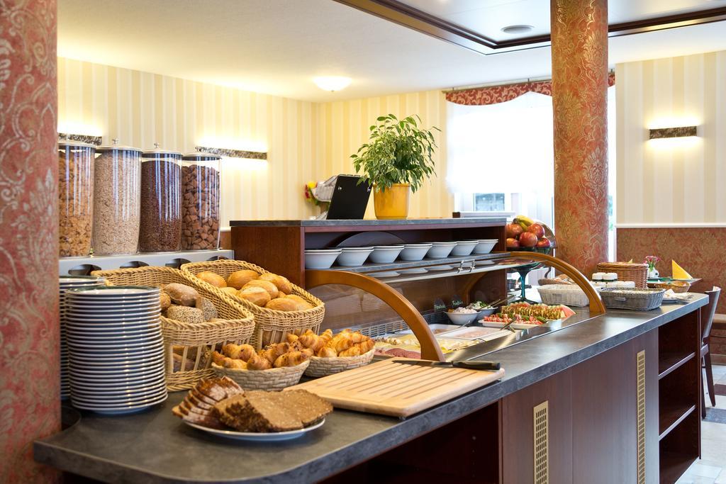Hotel Fuer Dich Варен Екстер'єр фото