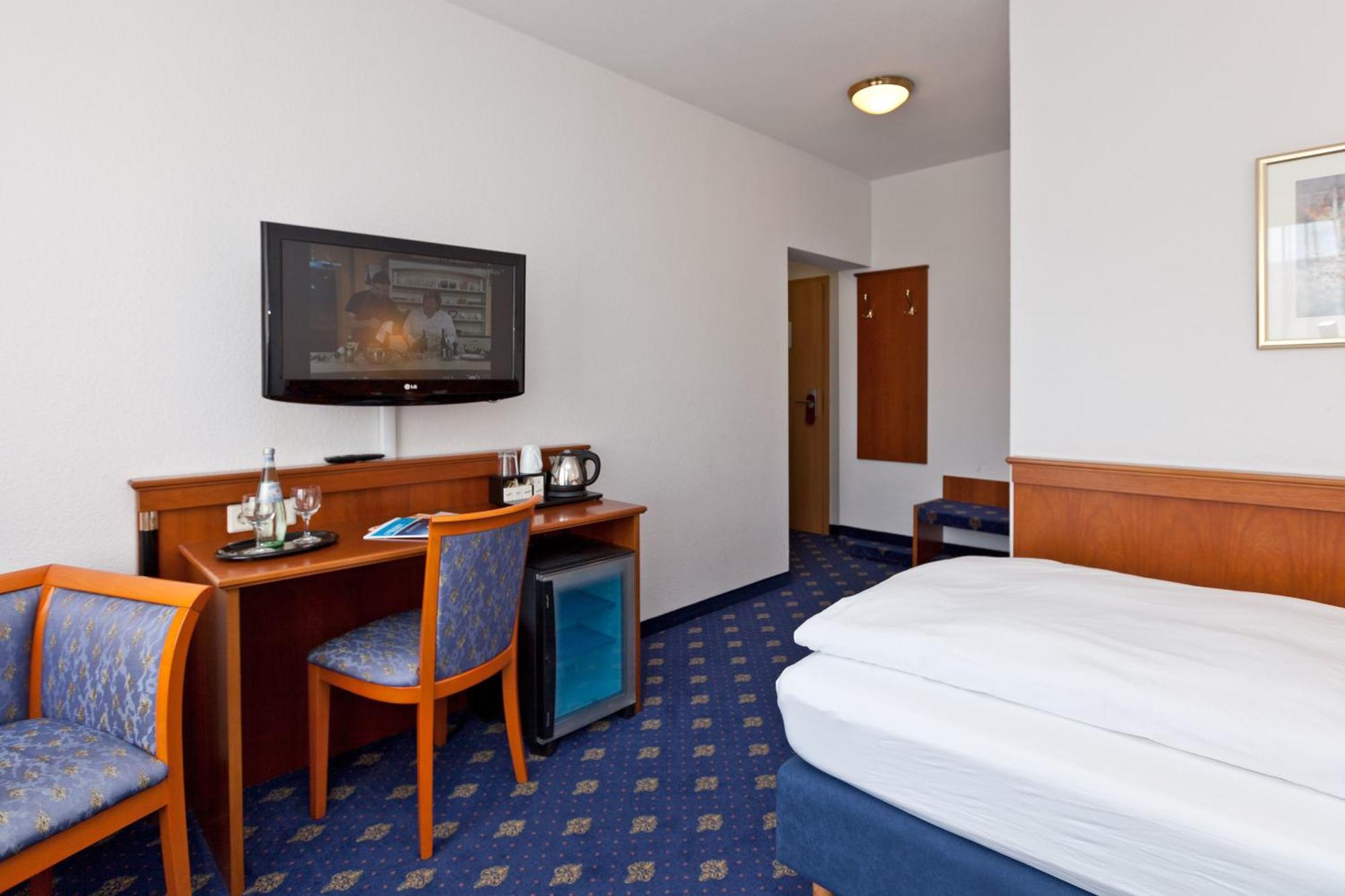 Hotel Fuer Dich Варен Номер фото
